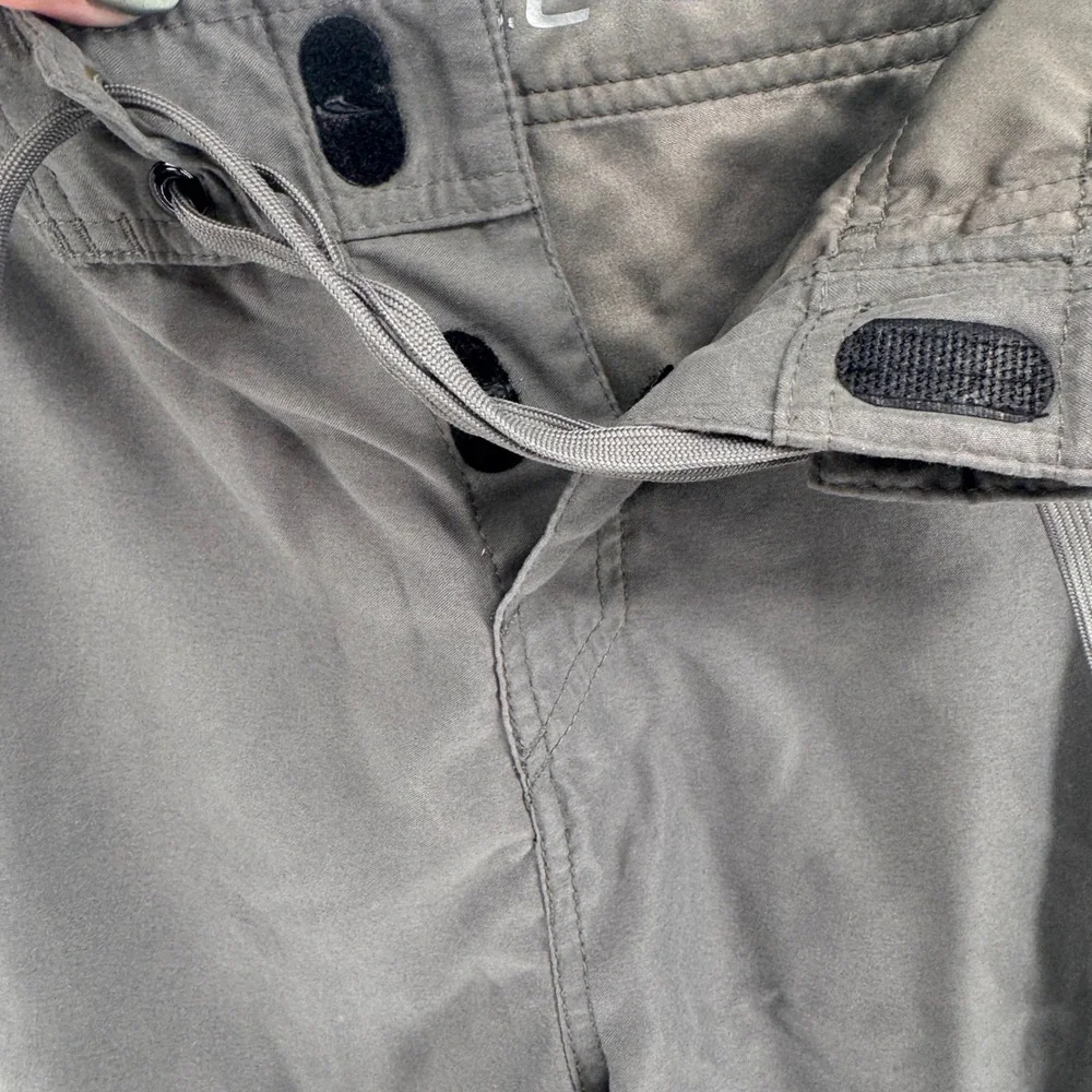 ONeill Mens Gray Cargo Board Shorts Swim Trunks Size 33 Solid Quick Dry Surf